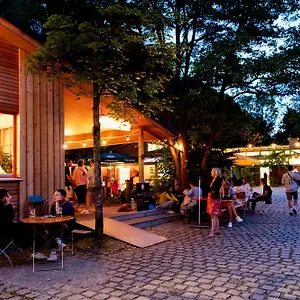 https://the-tent.getmunichhotels.com